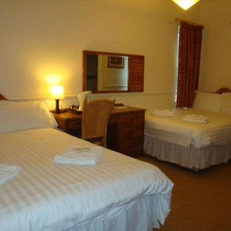 Garden Lodge Hotel Летчуэрт Номер фото