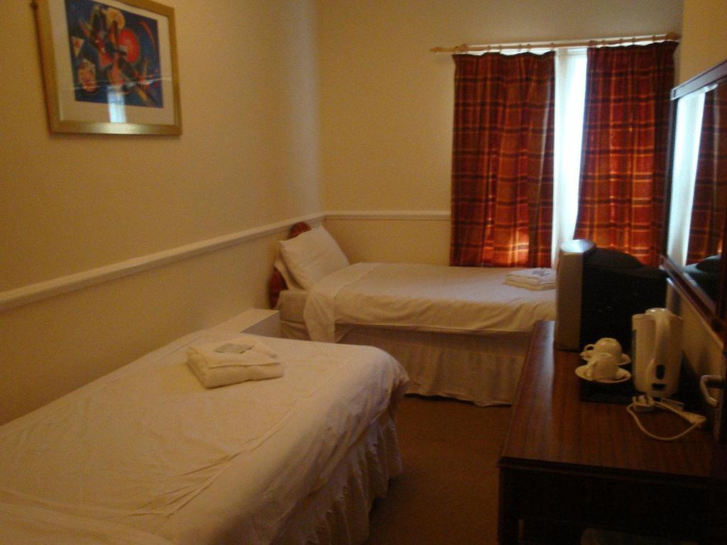Garden Lodge Hotel Летчуэрт Номер фото